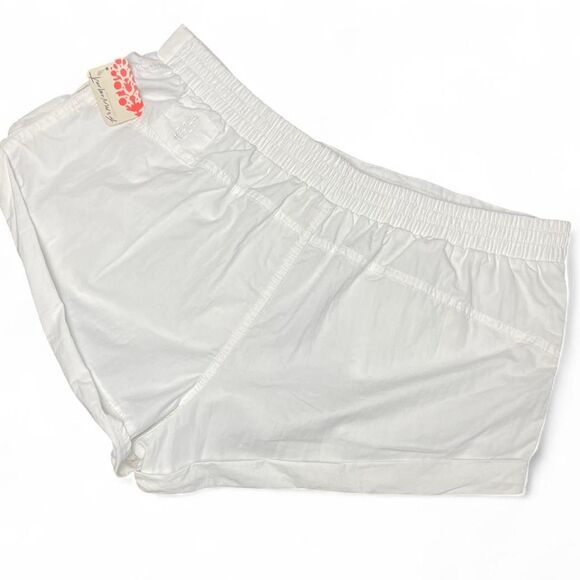 NWT Free People Movement “In The Lead” Cargo Shorts White Ivory Stretch Sz Large - Picture 4 of 6